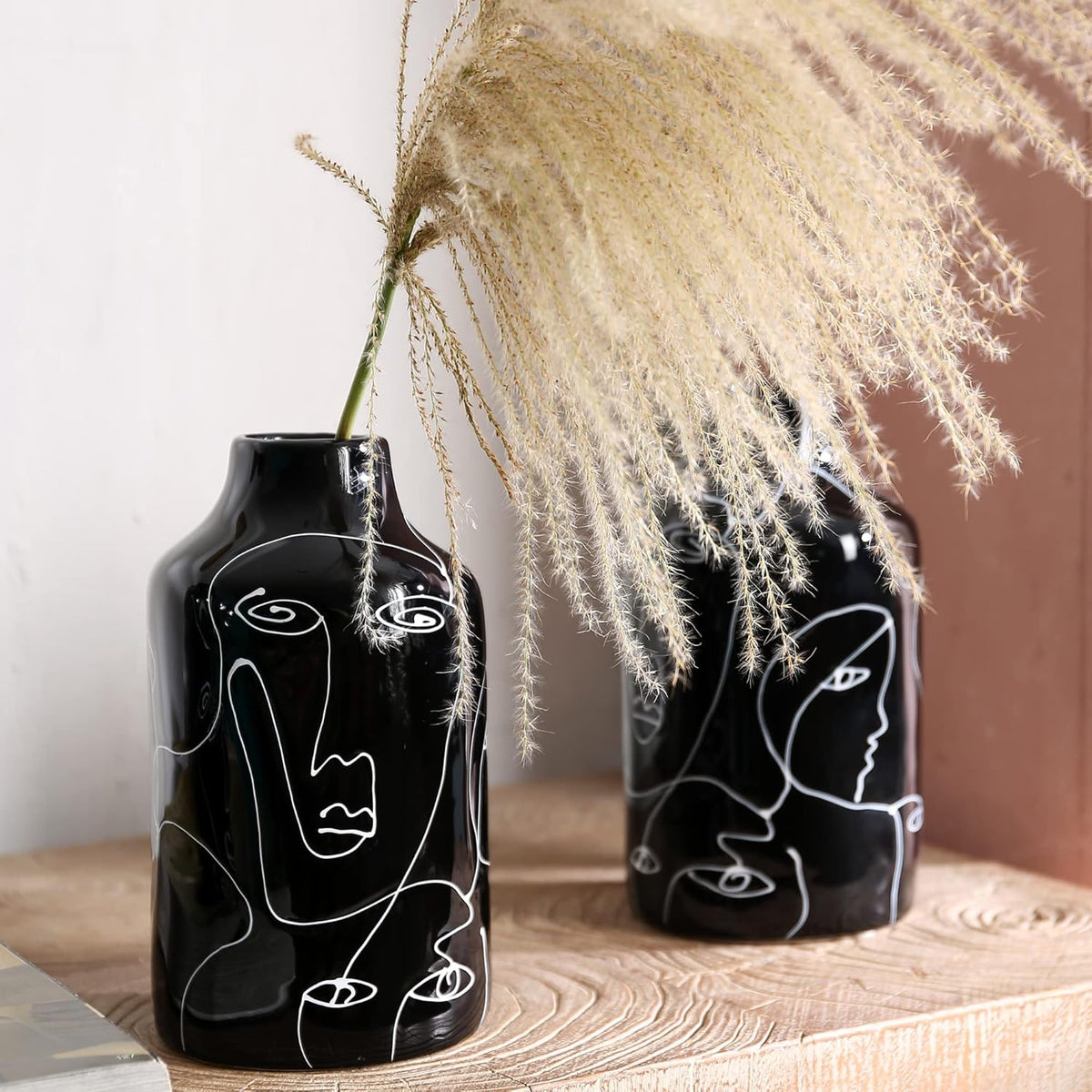 Abstract Face Ceramic Vase – image 3